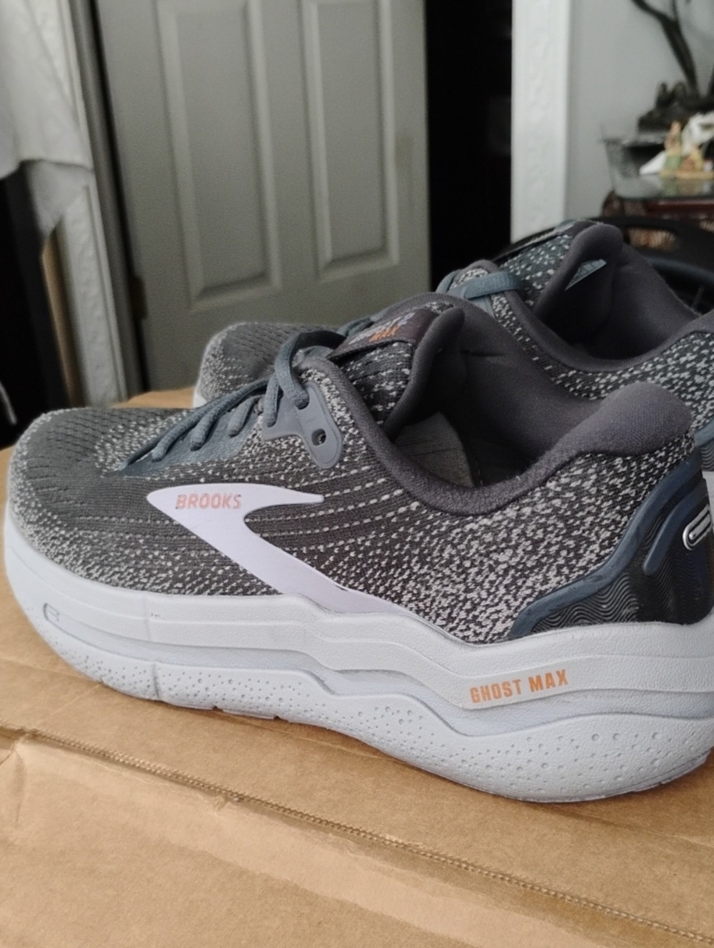 Brooks Ghost Max 2